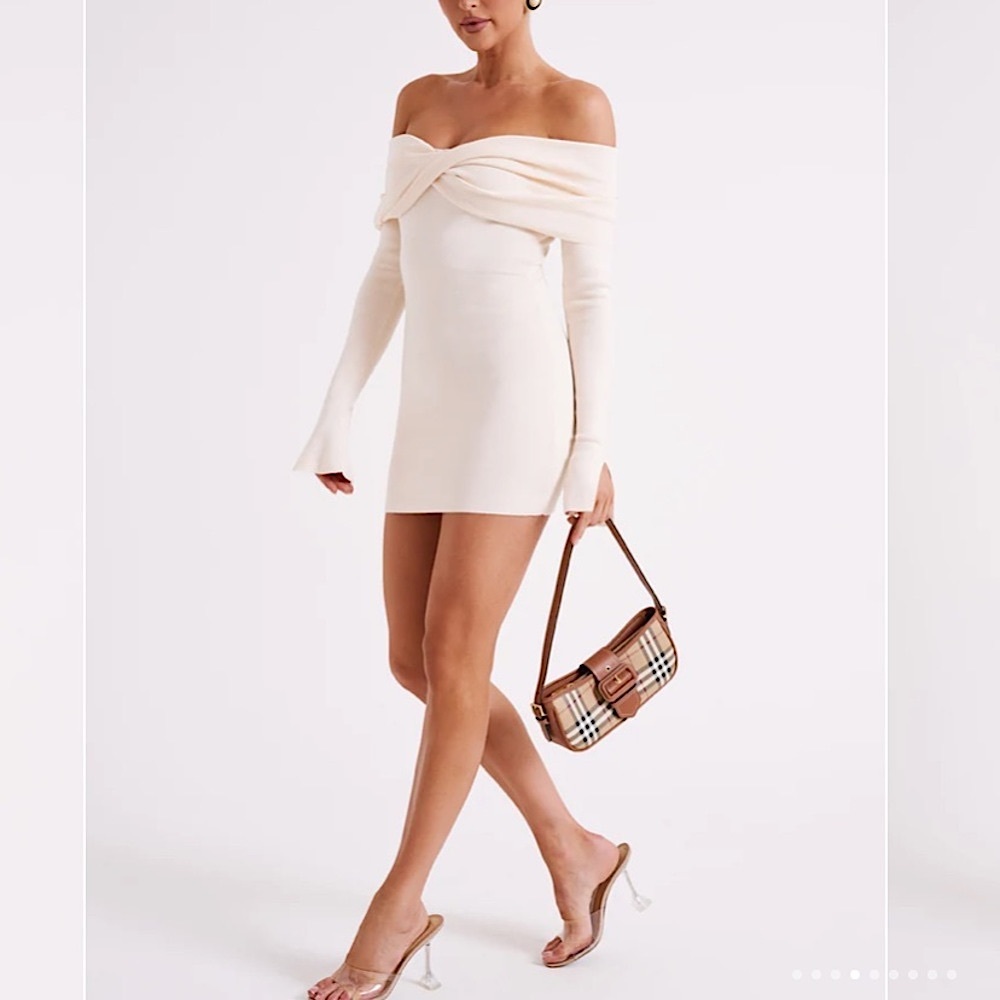 NWT MESHKI OFF SHOULDER DRESS